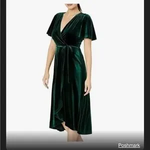 Vince Camuto Green Velvet Dress Vince Camuto Dresses Vince Camuto Velvet  Faux Wrap Dress Green